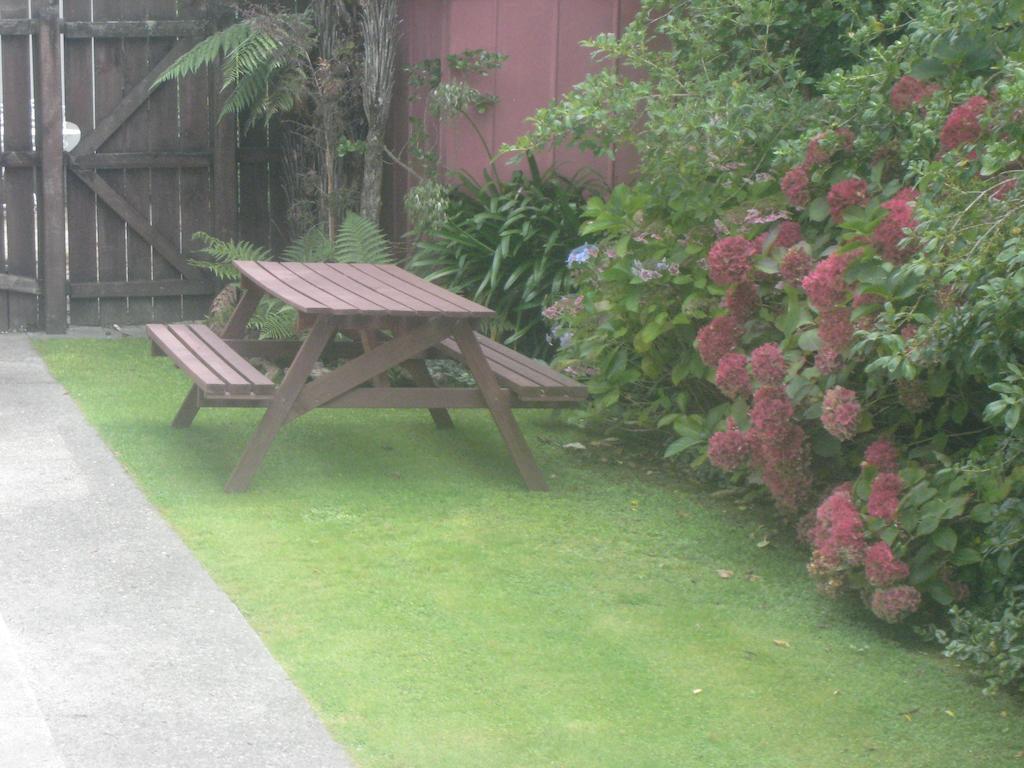 Buller Court On Palmerston Westport Dış mekan fotoğraf